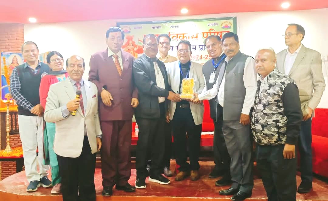 संजीव अरोड़ा के नेतृत्व में होशियारपुर शाखा को उत्कृष्ट सेवा मेडल से सम्मानित किया गया